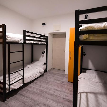 Hostel Evropa Nikšić Zewnętrze zdjęcie
