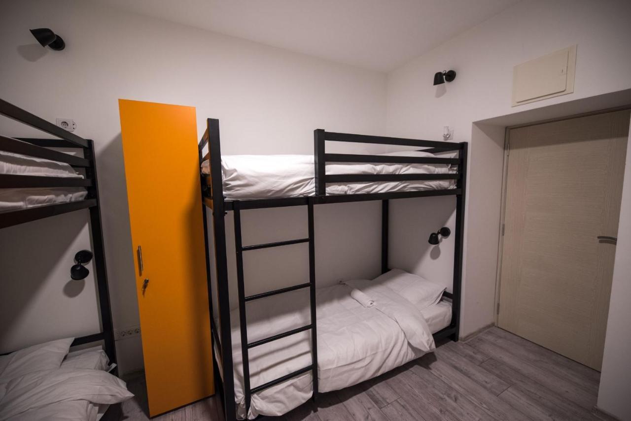 Hostel Evropa Nikšić Zewnętrze zdjęcie