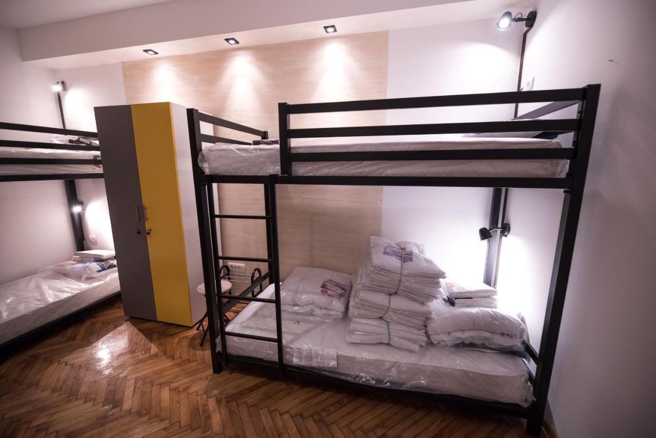 Hostel Evropa Nikšić Zewnętrze zdjęcie